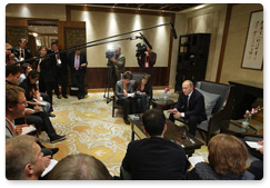 По завершении официального визита в Китай Председатель Правительства Российской Федерации В.В.Путин ответил на вопросы журналистов