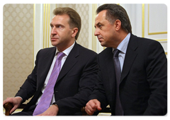 First Deputy Prime Minister Igor Shuvalov and Minister of Sport, Tourism and Youth Policy: Vitaly Mutko at a meeting with with FIFA President Joseph Blatter|15 october, 2009|18:51