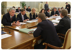 Председатель Правительства Российской Федерации В.В.Путин провел заседание Президиума Правительства РФ|2 октября, 2009|17:20