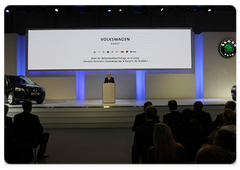 В.В.Путин выступил на церемонии торжественного запуска полного цикла производства автомобилей на заводе «Фольксваген»|20 октября, 2009|18:01