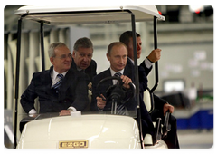 Prime Minister Vladimir Putin visited the welding and assembly shops and attended the inauguration of full capacity production at a Volkswagen Group Rus auto assembly plant in the Kaluga Region|20 october, 2009|18:01
