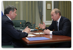 Prime Minister Vladimir Putin met with Anatoly Artamonov, Governor of the Kaluga Region