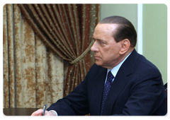 Italian Prime Minister Silvio Berlusconi during a meeting with Prime Minister Vladimir Putin|21 october, 2009|20:57
