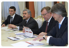 Sollers CEO Vadim Shvetsov, KamAZ CEO Sergei Kogogin and Sukhoi CEO Mikhail Pogosyan during a meeting with Prime Minister Vladimir Putin and Italian Prime Minister Silvio Berlusconi|22 october, 2009|16:34