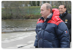Prime Minister Vladimir Putin and Italian Prime Minister Silvio Berlusconi continued to discuss various aspects of their two countries’ relations and current international issues