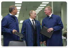 Russian Prime Minister Vladimir Putin visiting Zelenograd, where he familiarised himself with the city’s largest companies – NIIME i Mikron and Binnofarm|9 october, 2009|14:35