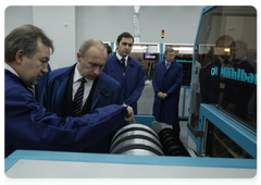 Russian Prime Minister Vladimir Putin visiting Zelenograd, where he familiarised himself with the city’s largest companies – NIIME i Mikron and Binnofarm|9 october, 2009|14:49