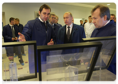 Russian Prime Minister Vladimir Putin visiting Zelenograd, where he familiarised himself with the city’s largest companies – NIIME i Mikron and Binnofarm|9 october, 2009|15:06