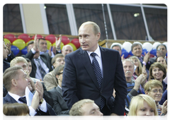 Prime Minister Vladimir Putin touring the Yantarny sports complex in Kaliningrad|28 october, 2009|13:00