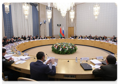 Prime Minister Vladimir Putin chairing a meeting of the Council of Ministers of the Union State|28 october, 2009|20:08