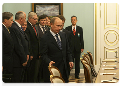 Prime Minister Vladimir Putin met with President of Ecuador Rafael Correa|29 october, 2009|14:12