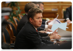 Deputy Chairman of the Board of Directors, Chairman of Gazprom's Management Committee, Alexei Miller at a meeting to discuss associated petroleum gas processing and Russia’s system of natural gas pipelines|10 november, 2009|19:06