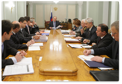 В.В.Путин провел совещание по вопросам жилищно-коммунального хозяйства