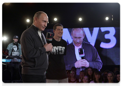 В.В.Путин наградил победителей конкурса «Битва за Rеспект: Начни сегодня» на телеканале Муз-ТВ|13 ноября, 2009|17:38