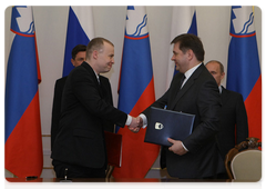 Russia and Slovenia came to an agreement after talks between Vladimir Putin and Borut Pahor|14 november, 2009|14:59