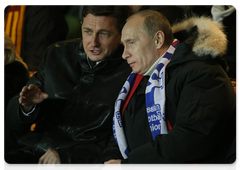 Prime Minister Vladimir Putin and Slovenian Prime Minister Borut Pahor attended the first 2010 World Cup qualifying match between the Russian and Slovenian national teams|14 november, 2009|21:00