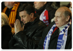 Prime Minister Vladimir Putin and Slovenian Prime Minister Borut Pahor attended the first 2010 World Cup qualifying match between the Russian and Slovenian national teams|14 november, 2009|21:00