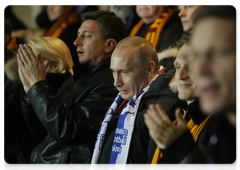 Prime Minister Vladimir Putin and Slovenian Prime Minister Borut Pahor attended the first 2010 World Cup qualifying match between the Russian and Slovenian national teams|14 november, 2009|21:00