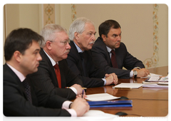 Central Election Commission of United Russia Head A. Vorobyov, First Deputy Duma Speaker O.Morozov, Chairman of the United Russia Supreme Council B.Gryzlov, and Secretary of the Presidium of the United Russia General Council Speaker V.Volodin|30 october, 2009|12:14