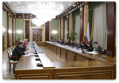 Prime Minister Vladimir Putin chaired a meeting of the Organising Committee for Russia’s Year of the Teacher in 2010
