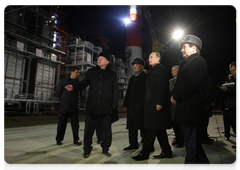 Prime Minister Putin touring the construction site of the TANECO refinery and petrochemical complex|17 november, 2009|20:07