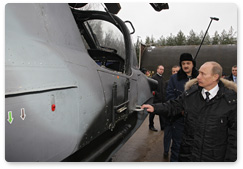 Prime Minister Vladimir Putin visited the Machine-Building Design Bureau in Kolomna to inspect armaments and military hardware