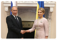 В.В.Путин, находящийся с рабочим визитом на Украине, встретился в Ялте с Премьер-министром Украины Ю.В.Тимошенко|19 ноября, 2009|15:57