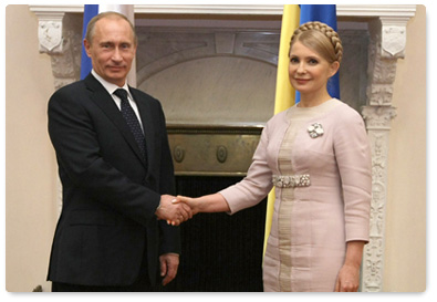 В.В.Путин, находящийся с рабочим визитом на Украине, встретился в Ялте с Премьер-министром Украины Ю.В.Тимошенко