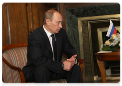 В.В.Путин, находящийся с рабочим визитом на Украине, встретился в Ялте с Премьер-министром Украины Ю.В.Тимошенко|19 ноября, 2009|15:57
