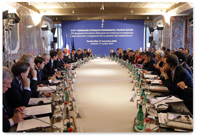 В.В.Путин и Премьер-министр Французской Республики Ф.Фийон приняли участие в XIV заседании Российско-Французской комиссии по вопросам двустороннего сотрудничества на уровне глав правительств
