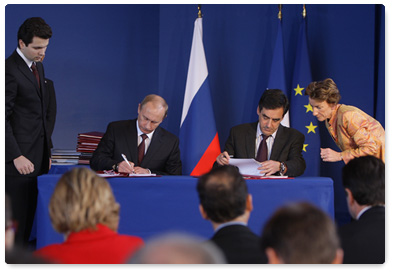 В.В.Путин и Премьер-министр Французской Республики Ф.Фийон подписали Итоговый документ XIV заседания Российско-Французской комиссии