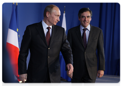 Russian Prime Minister Vladimir Putin and French Prime Minister Francois Fillon gave a joint press conference after the Russian-French talks|27 november, 2009|20:15