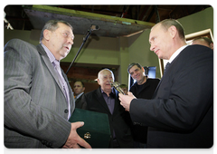 Vladimir Putin visited new pavilions and studios of the Sergei Gerasimov State University of Cinematography (VGIK)|3 november, 2009|18:44