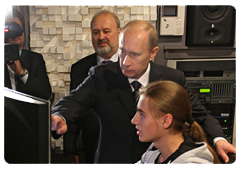 Vladimir Putin visited new pavilions and studios of the Sergei Gerasimov State University of Cinematography (VGIK)|3 november, 2009|18:44