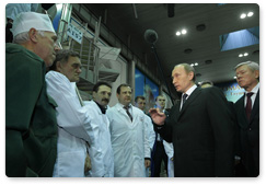 Prime Minister Vladimir Putin visited an Energomash production facility in the town of Khimky, in the Moscow Region