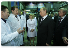 Prime Minister Vladimir Putin visiting an Energomash production facility in the town of Khimky, in the Moscow Region|30 november, 2009|16:59