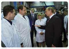 Prime Minister Vladimir Putin visiting an Energomash production facility in the town of Khimky, in the Moscow Region|30 november, 2009|17:05