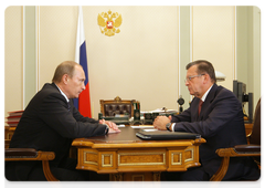 Prime Minister Vladimir Putin meeting with First Deputy Prime Minister Viktor Zubkov|30 november, 2009|20:46