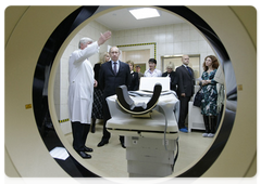 Vladimir Putin at the Turner Scientific and Research Institute for Children's Orthopaedics in the town of Pushkin|26 november, 2009|13:31