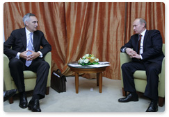 Prime Minister Vladimir Putin met with Siemens CEO Peter Loescher