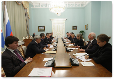 Prime Minister Vladimir Putin met with President of Croatia Stjepan Mesic