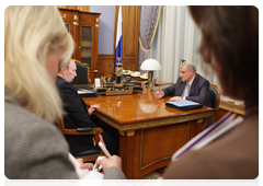 Vladimir Putin meeting with Federation Council Chairman Sergei Mironov|15 december, 2009|18:24