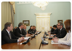 Prime Minister Vladimir Putin meeting with Alexander Braverman, the general director of the Federal Fund for Housing Construction Assistance|16 december, 2009|18:24