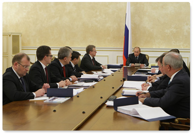 Prime Minister Vladimir Putin chairs a meeting of the Vnesheconombank Supervisory Board