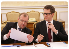 Deputy Head of the Government Executive Office Kirill Androsov, right, during a meeting of the Vnesheconombank Supervisory Board|17 december, 2009|18:05