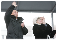 Prime Minister Vladimir Putin at the launching ceremony for the Kirill Lavrov ice-class tanker|18 december, 2009|17:30