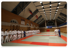 В.В.Путин провел тренировку по дзюдо в Школе высшего спортивного мастерства в Санкт-Петербурге|19 декабря, 2009|14:51