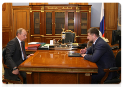 Prime Minister Vladimir Putin meeting with Chechen President Ramzan Kadyrov|21 december, 2009|15:37