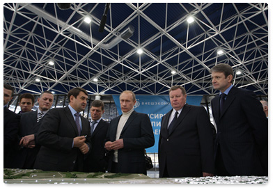 On his arrival in Sochi Prime Minister Vladimir Putin inspected the airport’s buildings and facilities