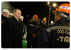 В.В.Путин открыл в Сочи объездную дорогу, которая позволит направить в обход центра города поток транзитного и внутригородского транспорта|26 декабря, 2009|16:15